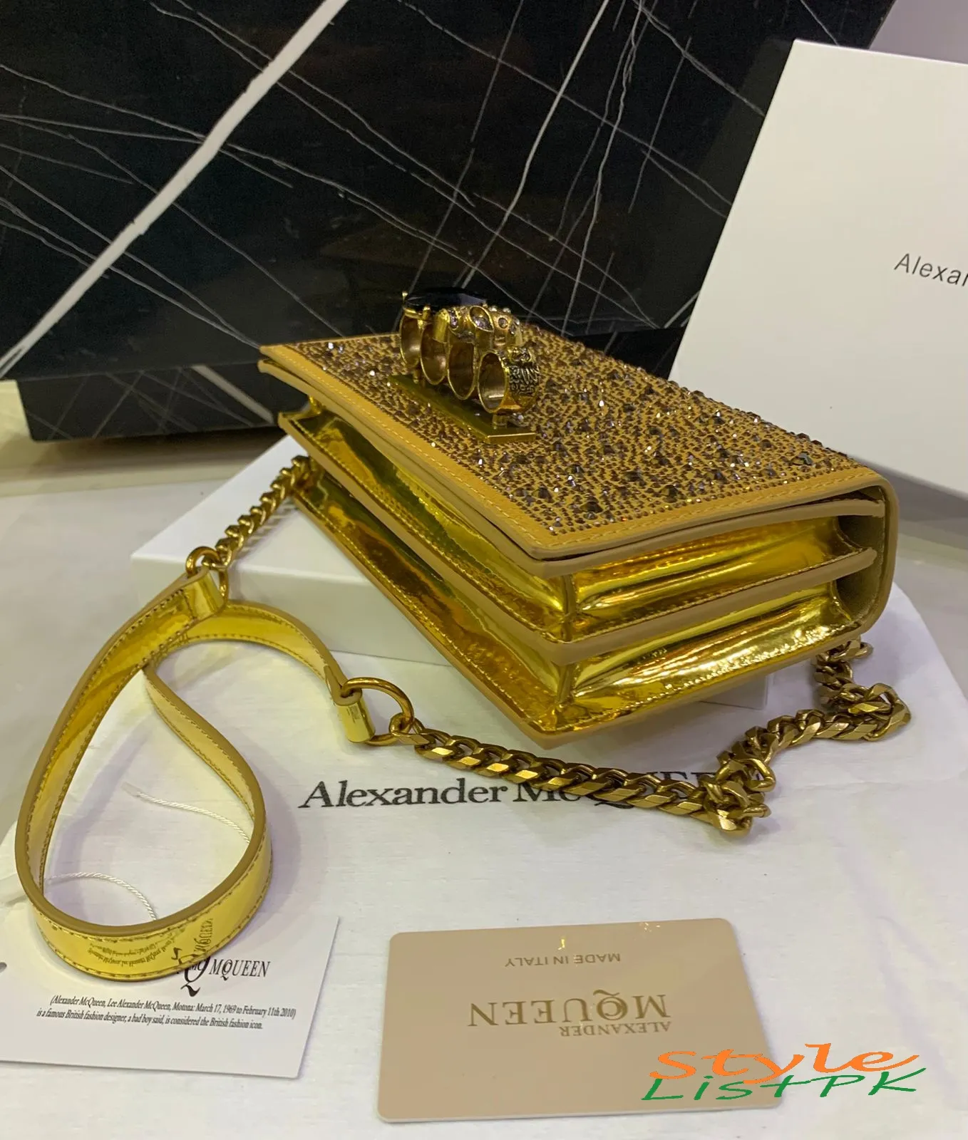 Alexander Mcqueen 