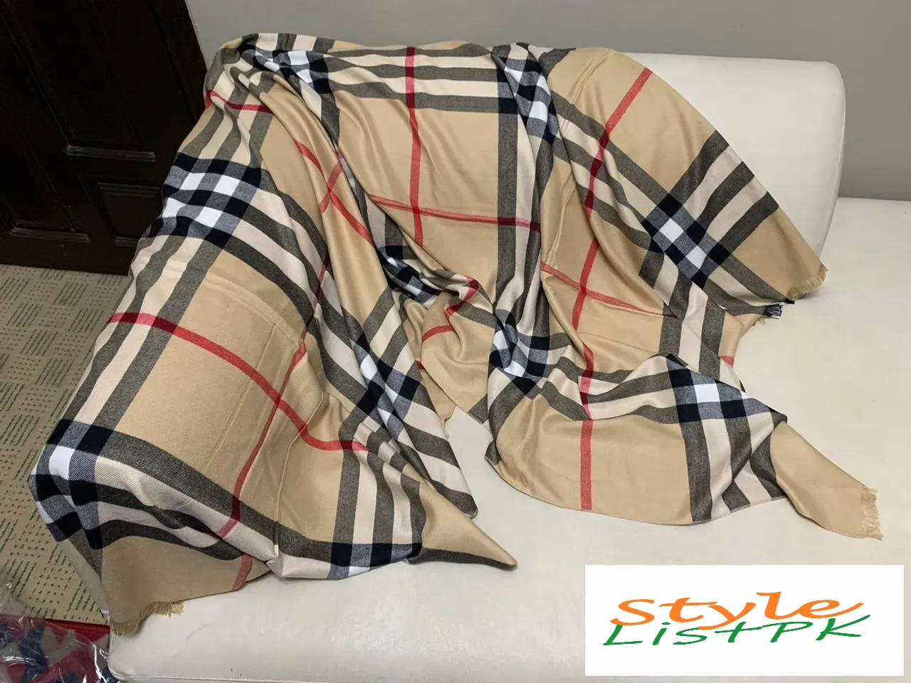 Burberry Stole
