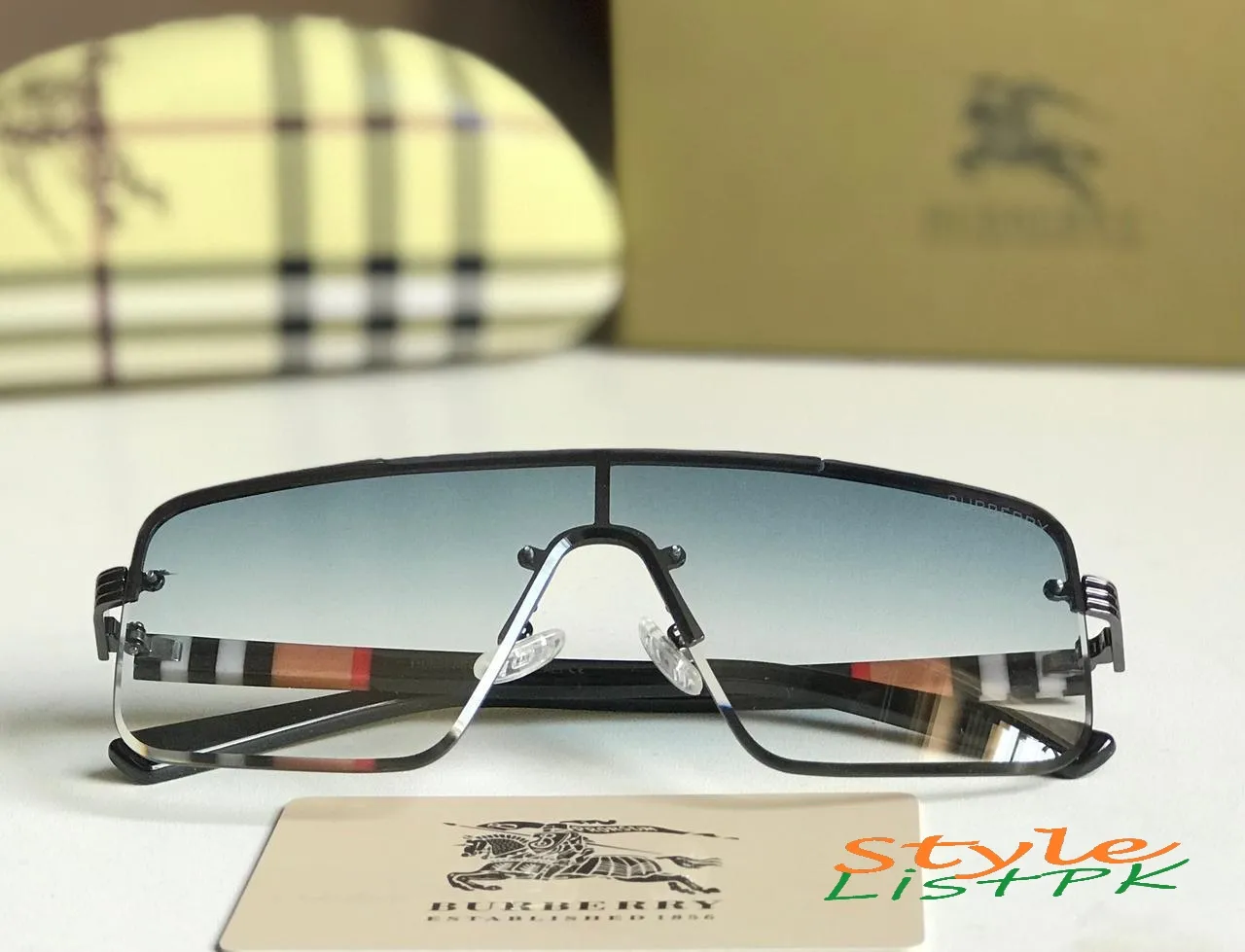 Burberry Sunglasses 