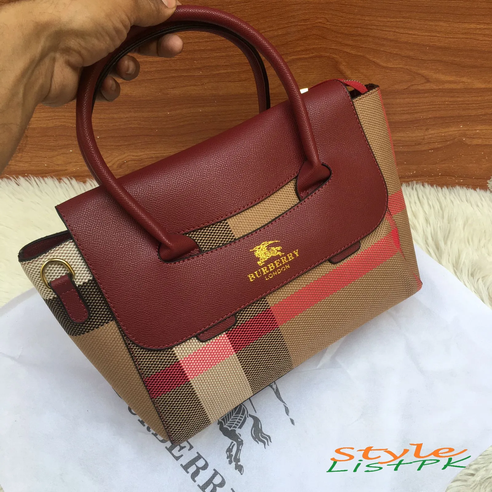 Burberry Tote Bag With Long Strap 