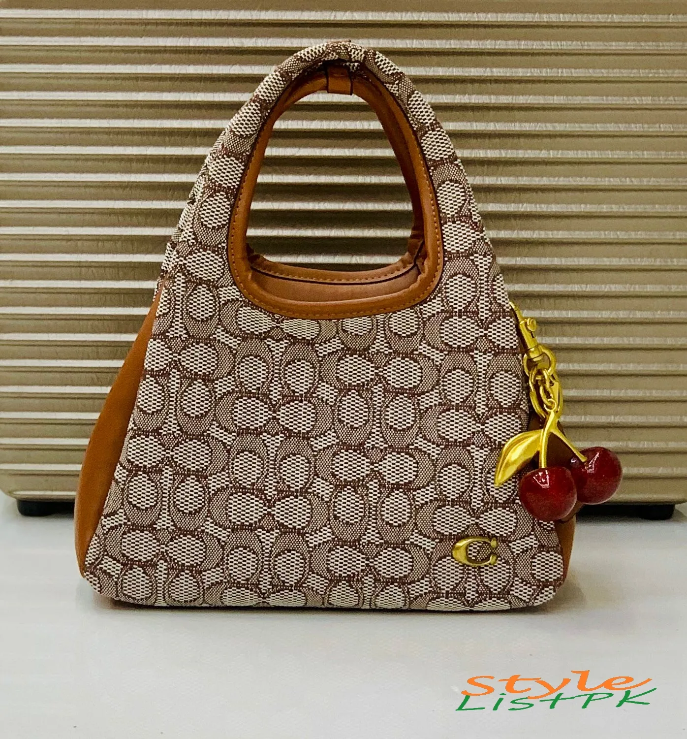 Coach Lana Shoulder Bag 