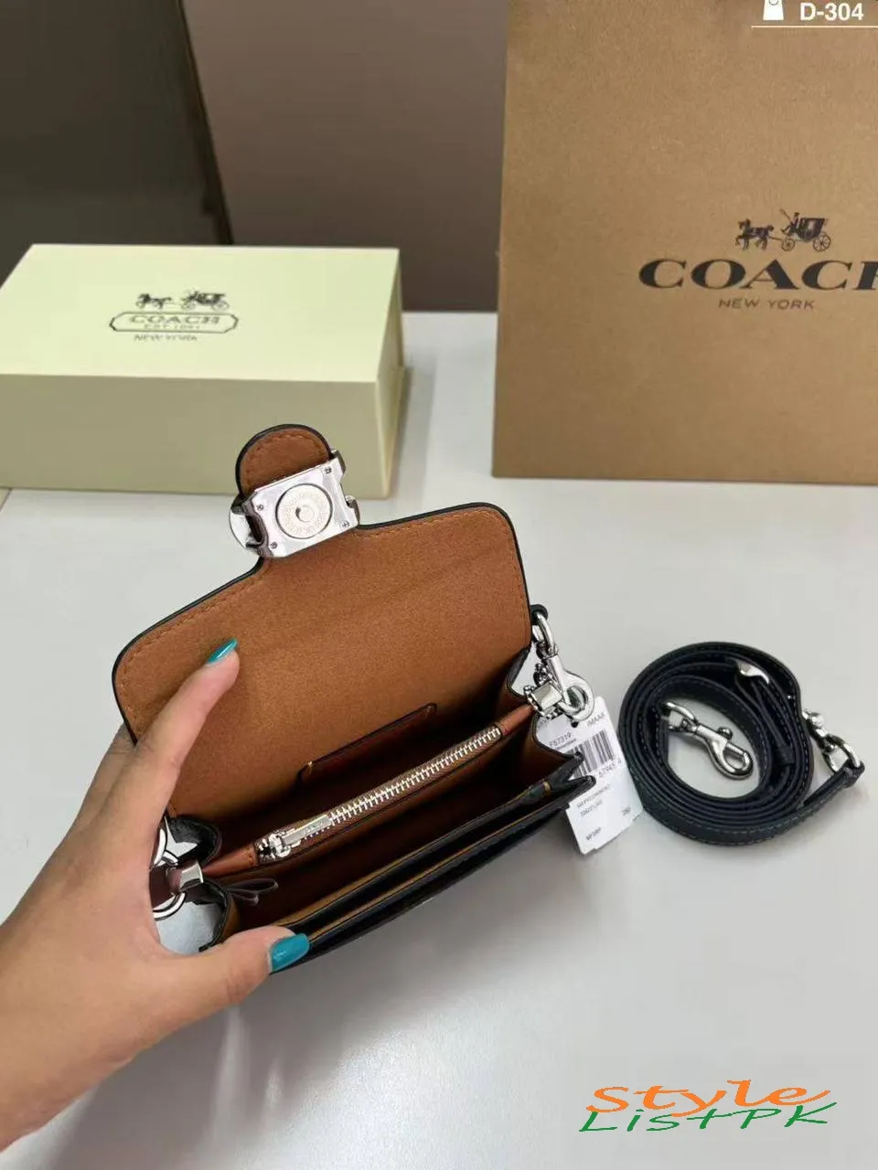 Coach Tabby 12 Leather 