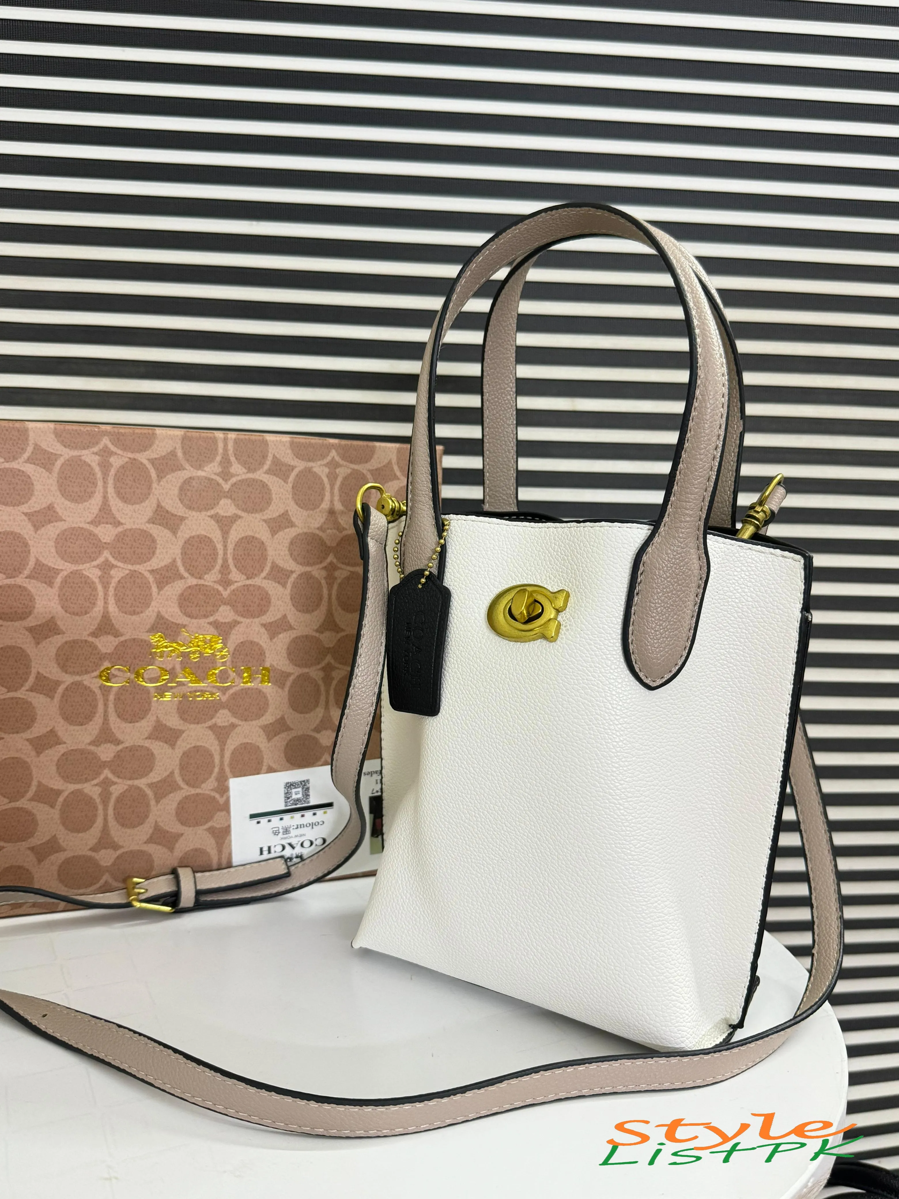 Coach Willow Tote 16