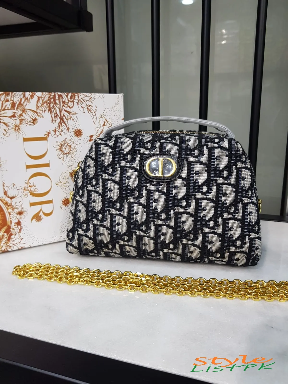 Dior Montaigne Beauty Pouch