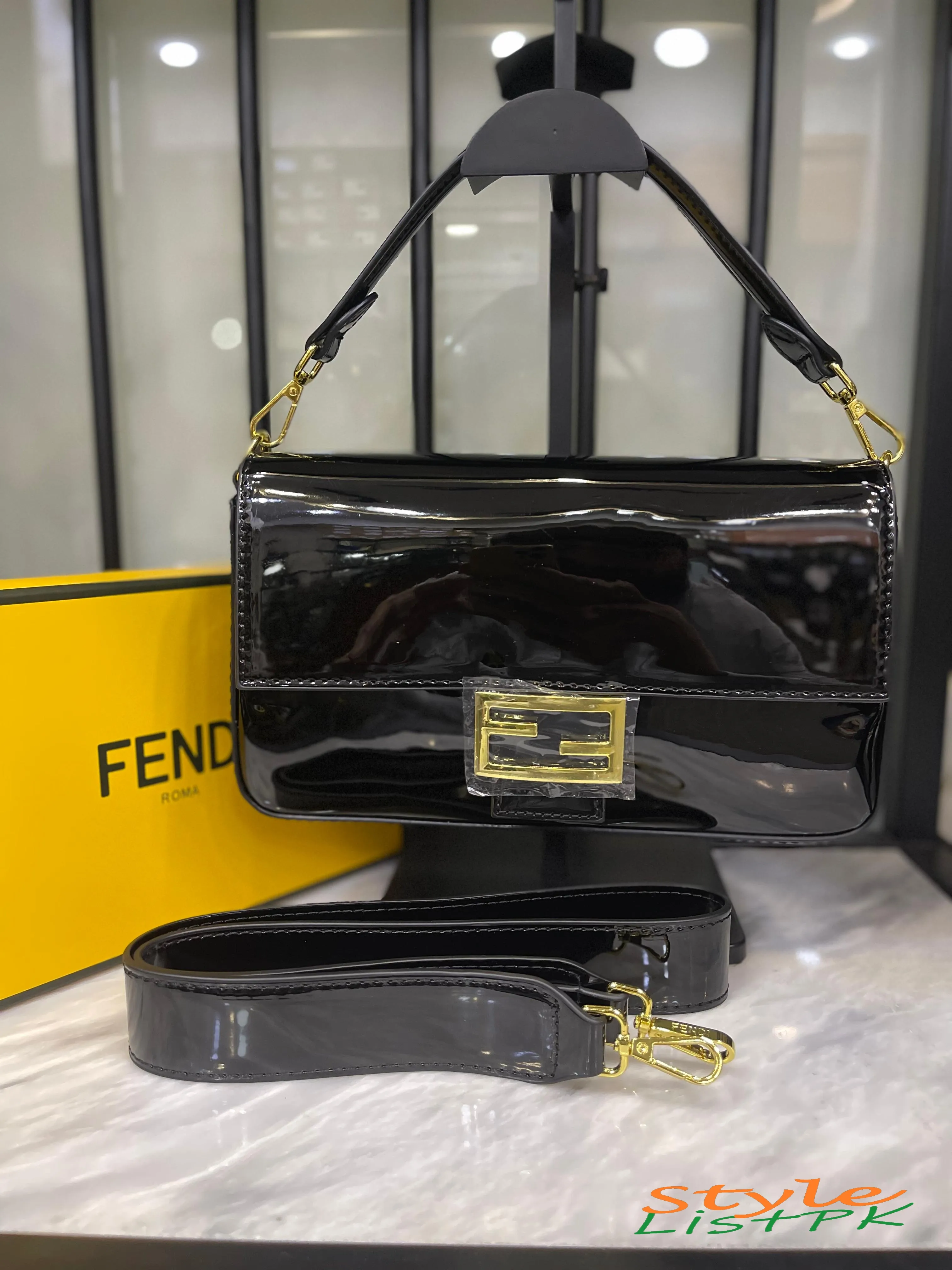 Fendi Baguette 