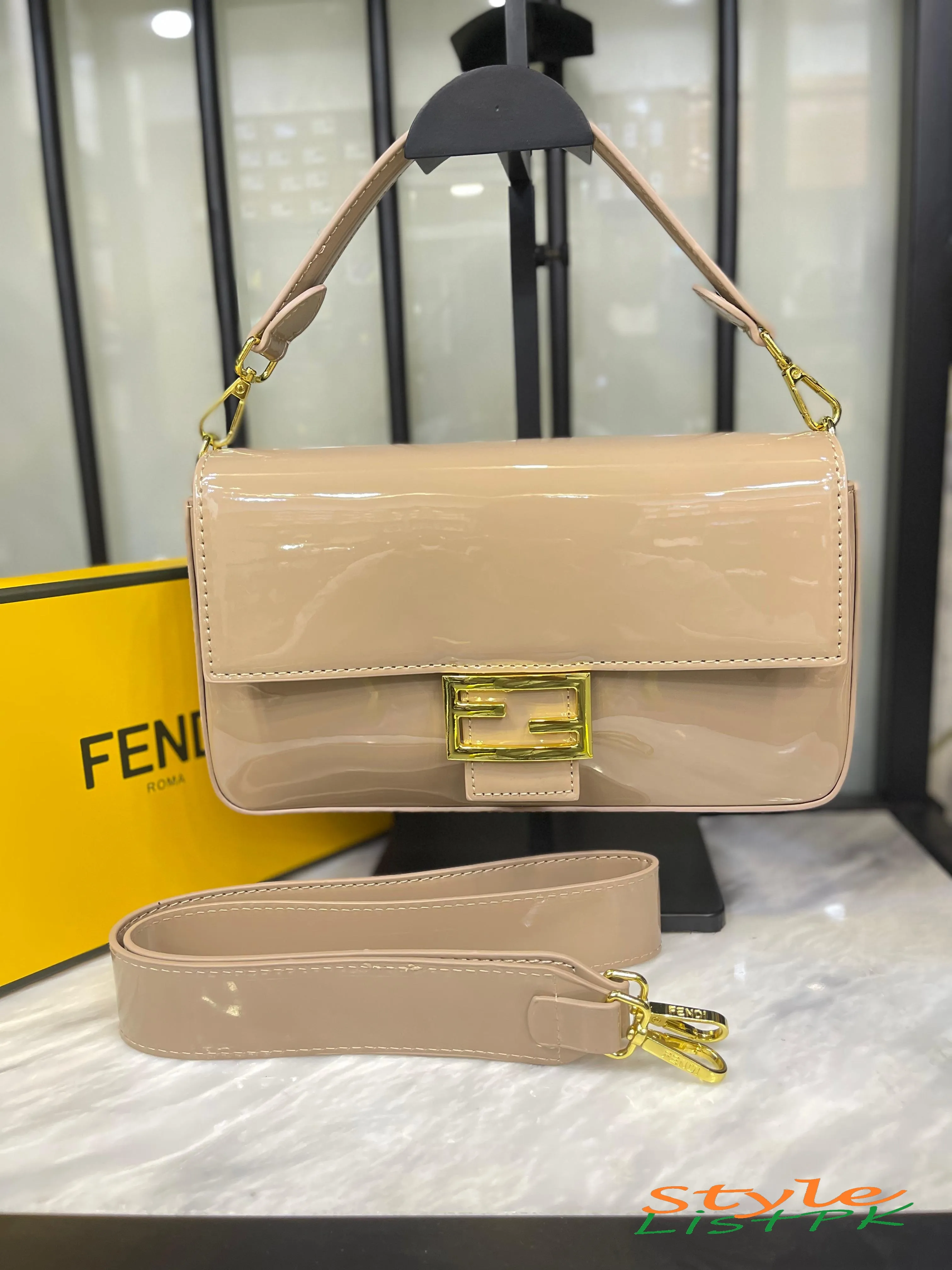Fendi Baguette 