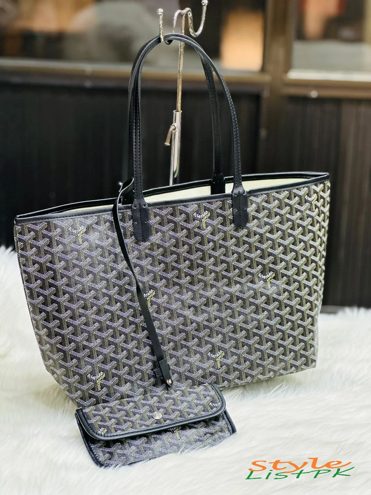 Goyard Tote