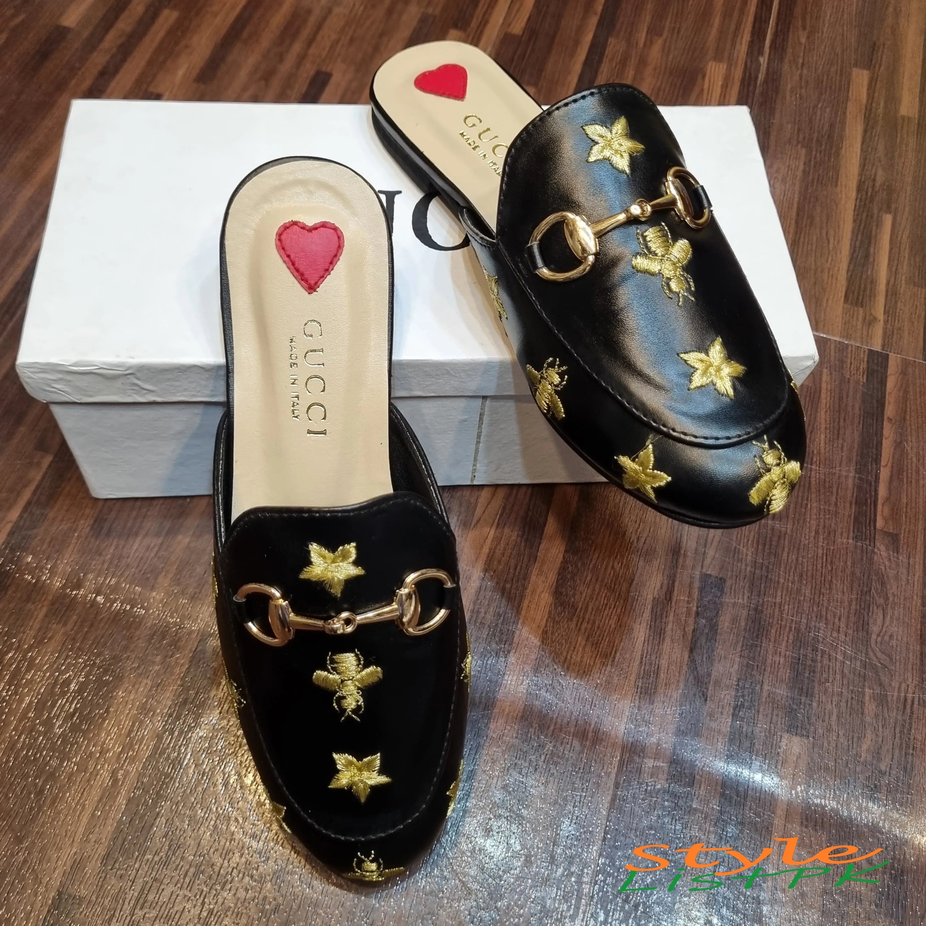 Gucci Bee Pumps