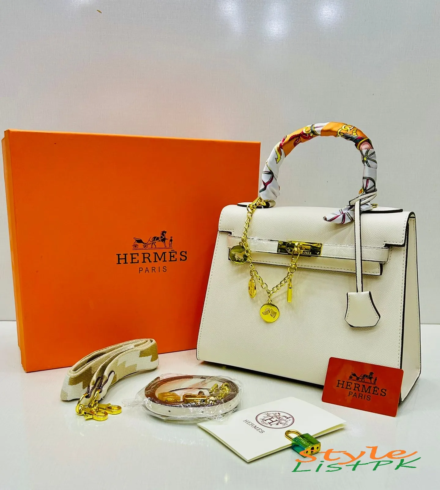 Hermes Kelly Medium 