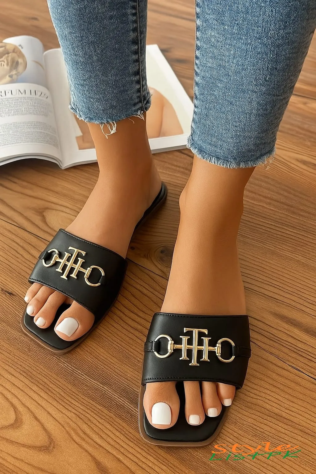 Iconic Buckle Flats