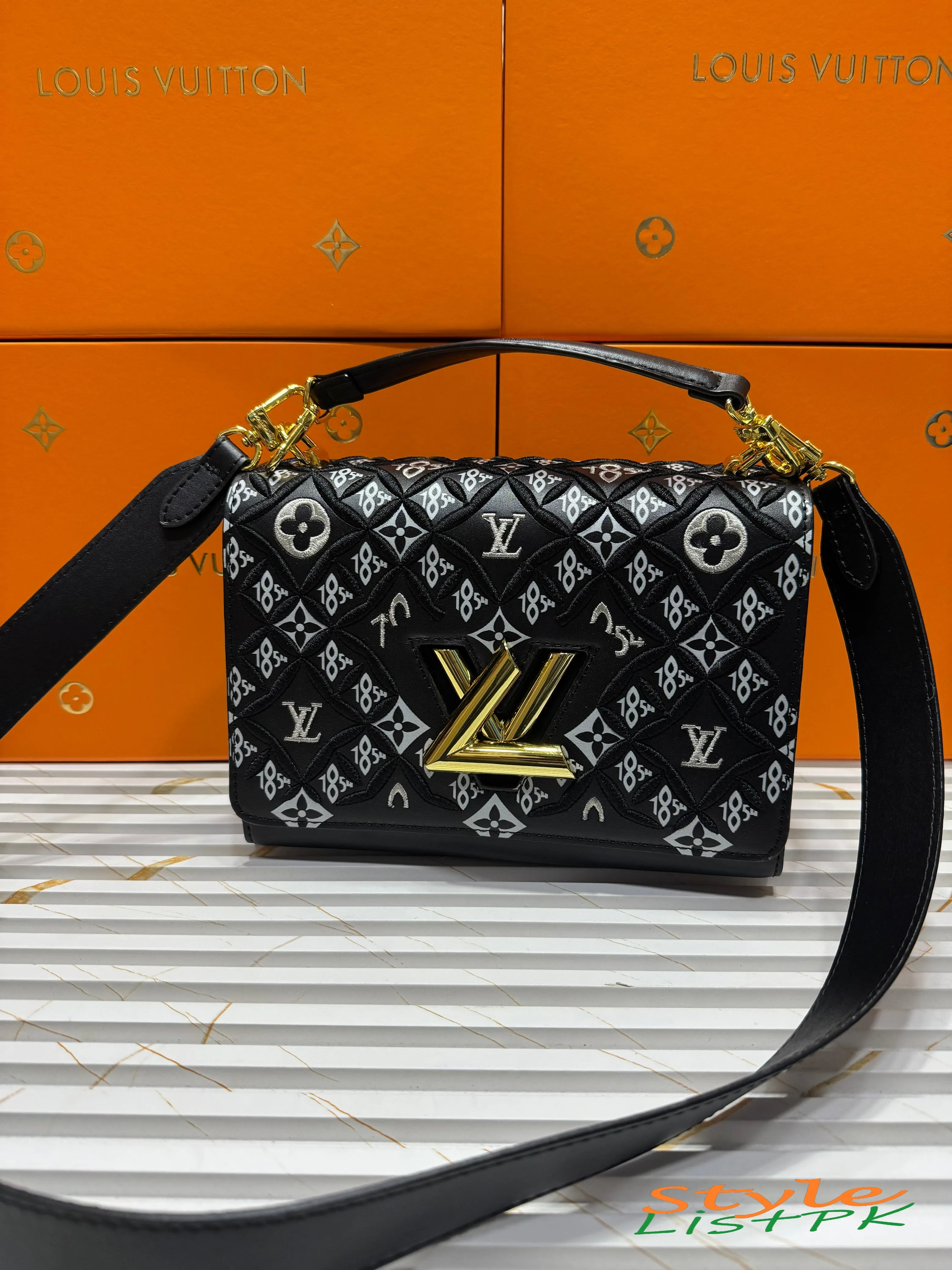 Louis Vuitton Crossbody 