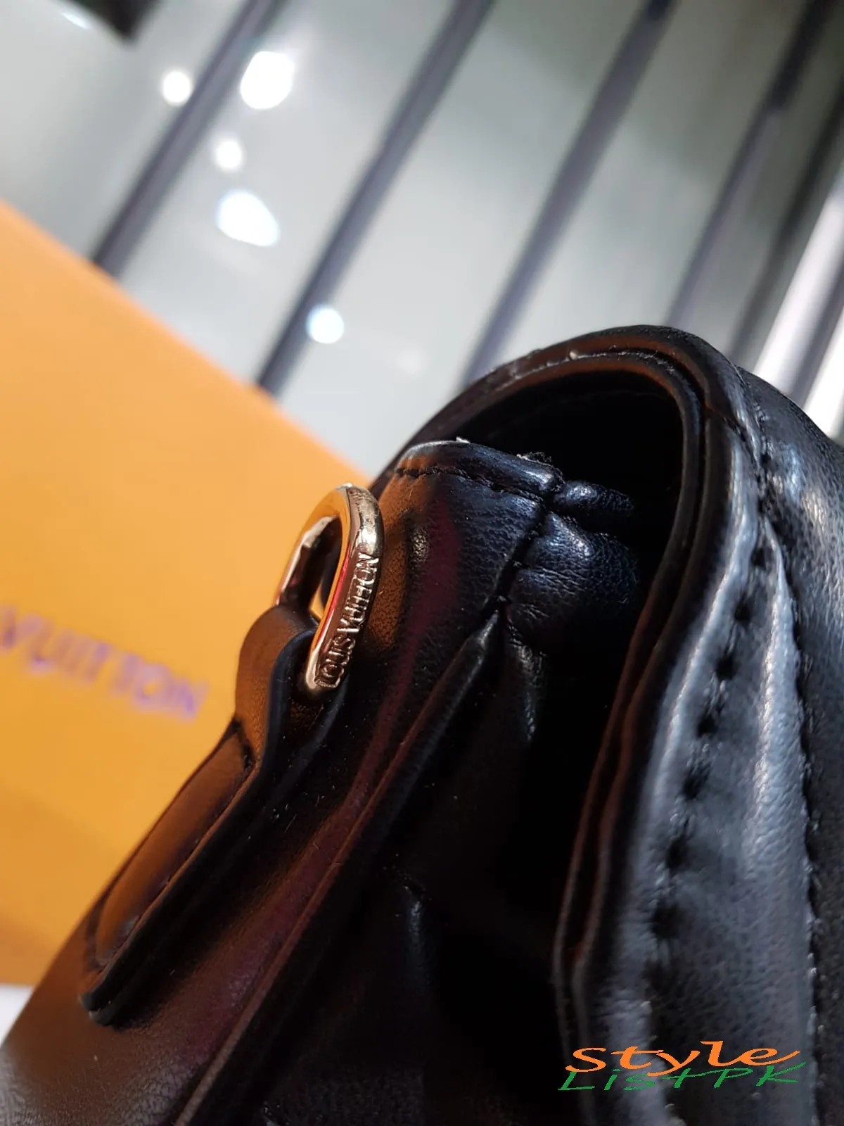 Louis Vuitton Wave Multipochette