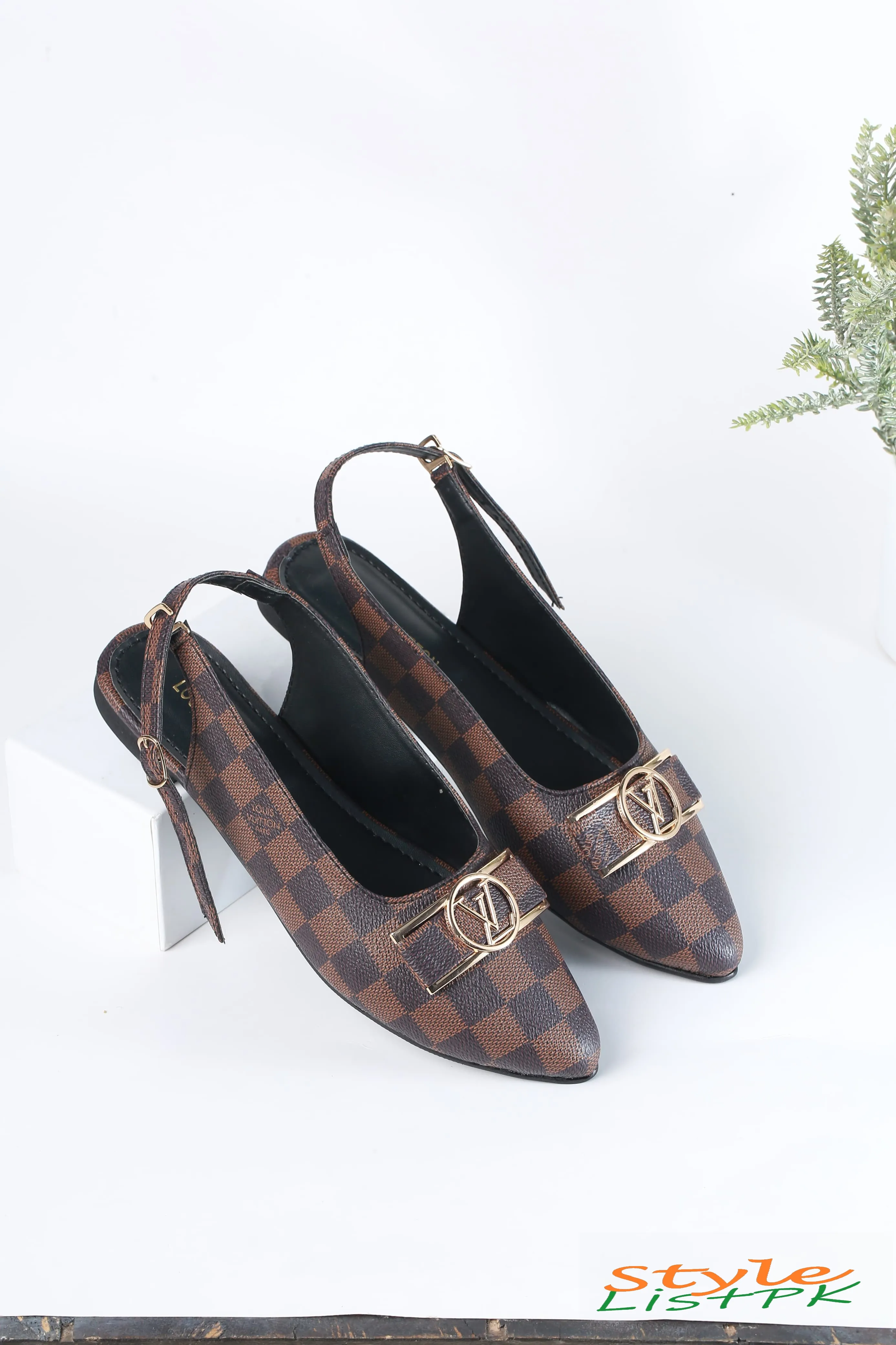 Lv Flat Pumps