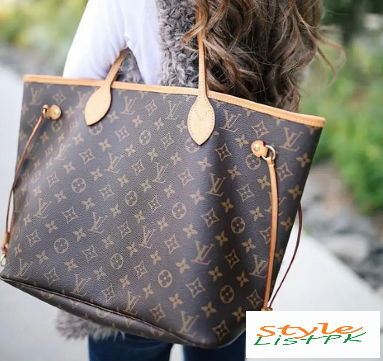Lv Neverfull With Pouch