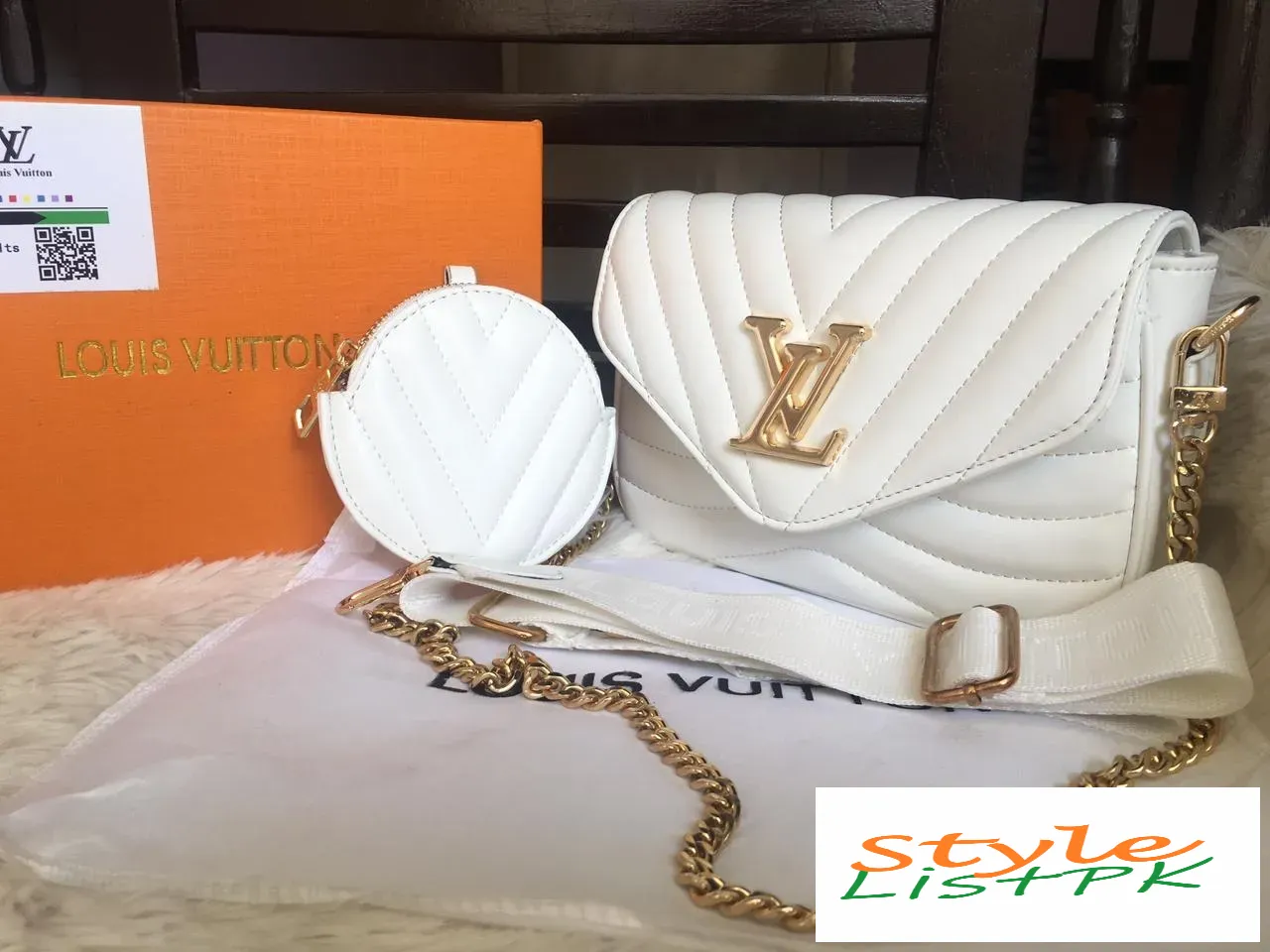 Lv Sidebag With Pochette