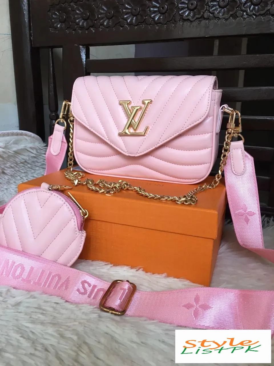 Lv Sidebag With Pochette