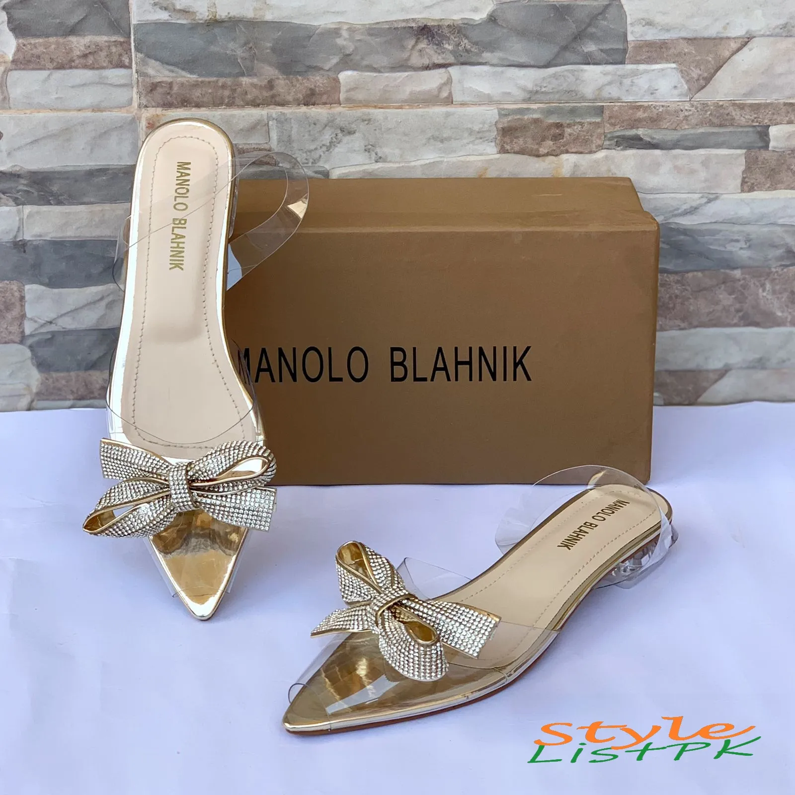 Manolo Bow Flats
