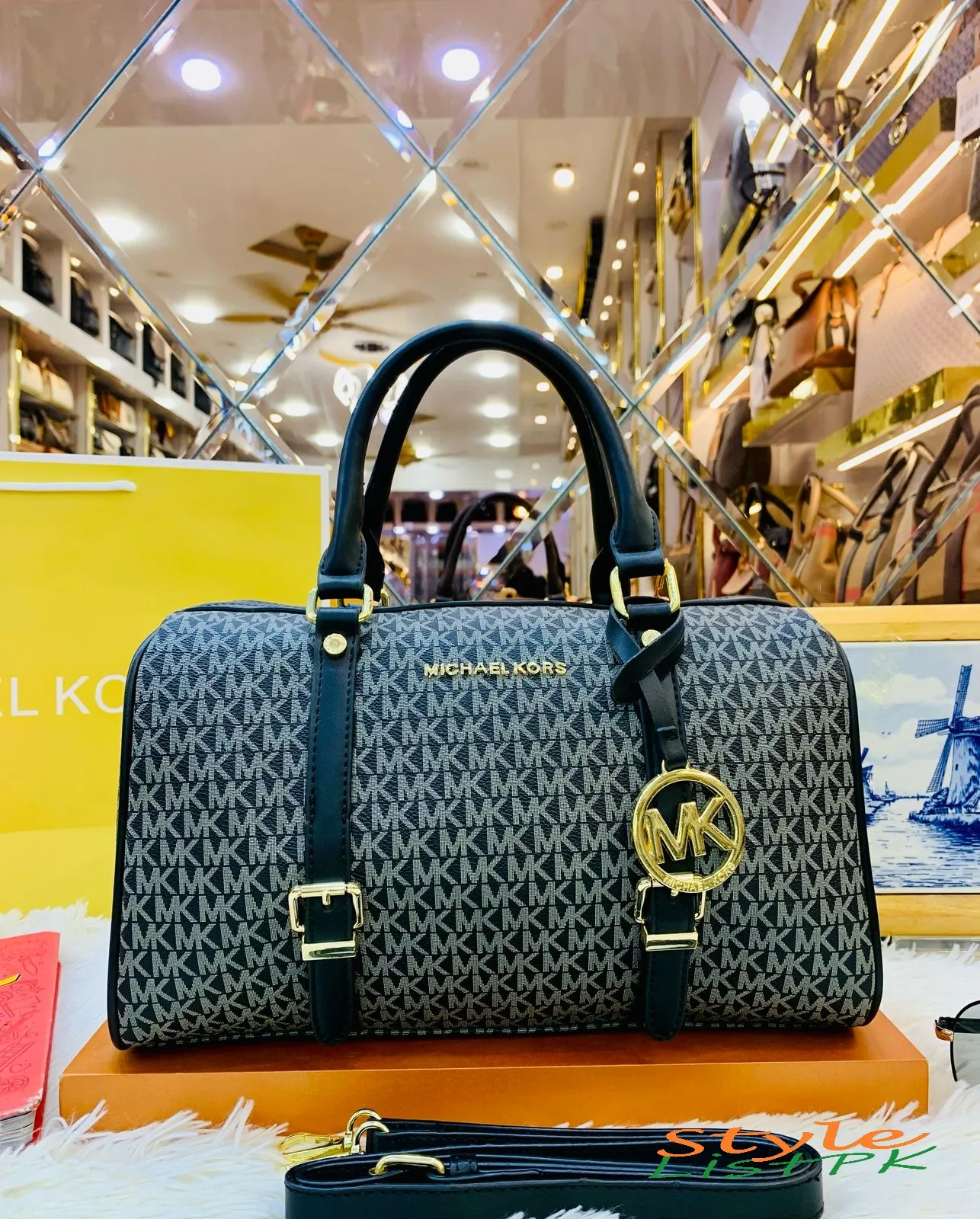 Mk Duffle Handbag 