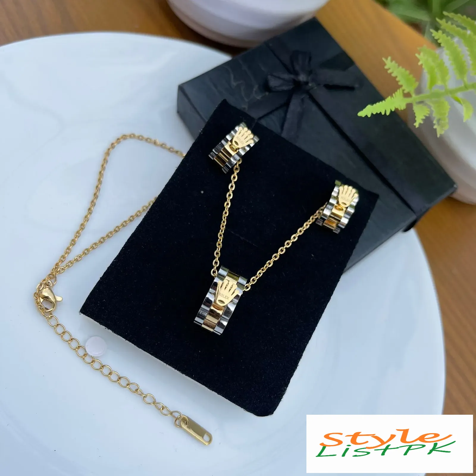 Rolex Chain Pendant With Earrings