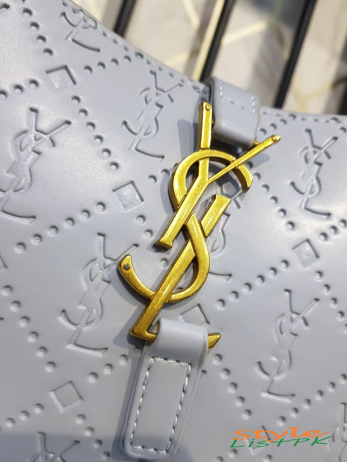 Saint Laurent Handbag 