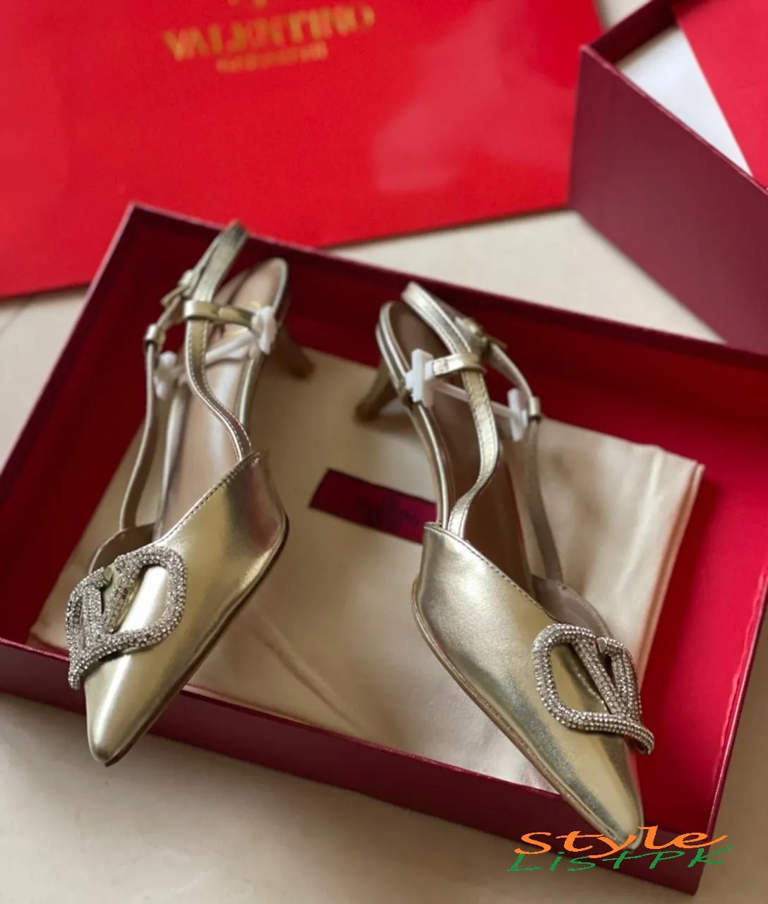 Valentino Heel